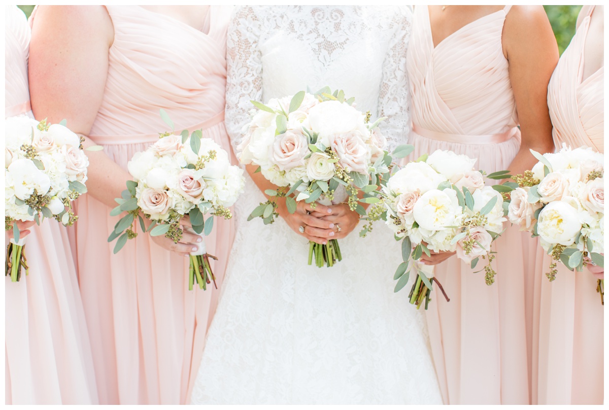 blush and pink wedding bouquets