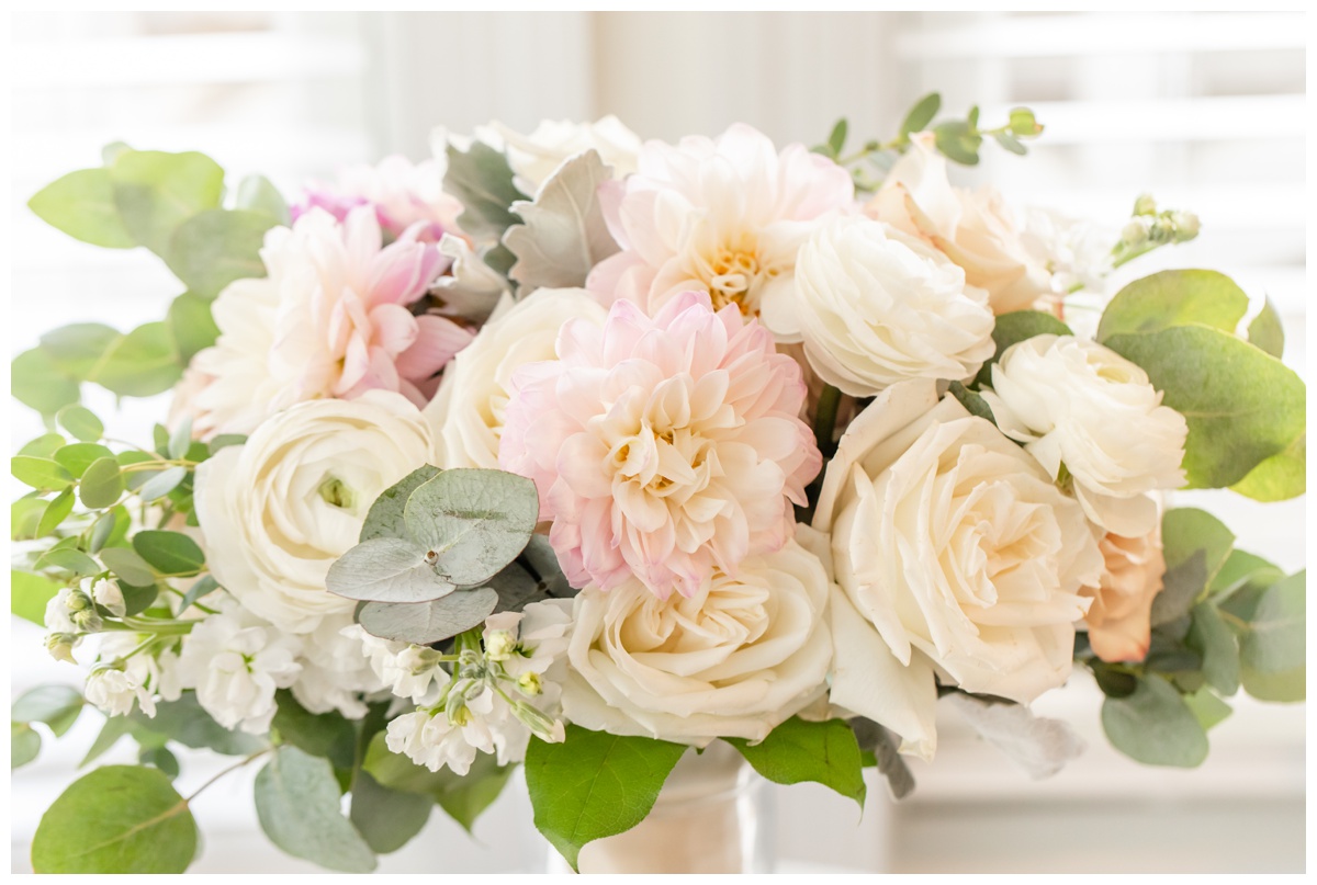 blush and cream bridal bouquet