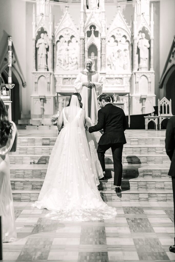 Catholic Mass Wedding Photographer, Missouri, SFX College Church