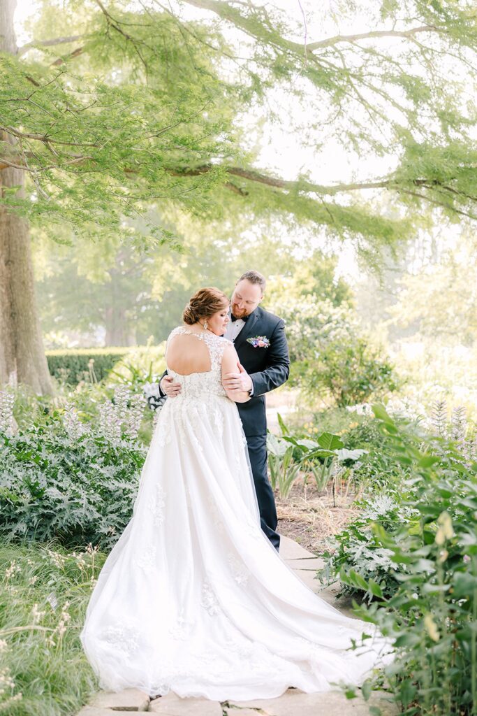 Saint Louis Botanical Garden, Bride and groom portraits, garden wedding